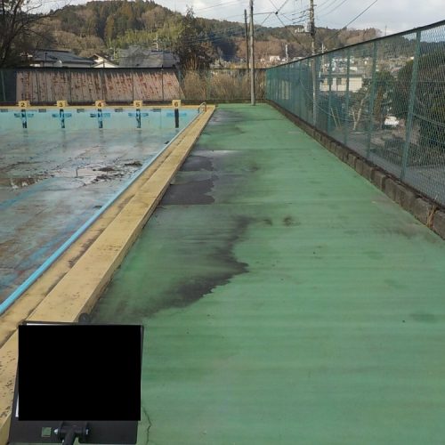 静岡県　小学校プール塗装（プールサイド）